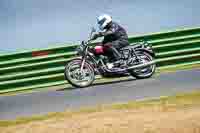 Vintage-motorcycle-club;eventdigitalimages;mallory-park;mallory-park-trackday-photographs;no-limits-trackdays;peter-wileman-photography;trackday-digital-images;trackday-photos;vmcc-festival-1000-bikes-photographs